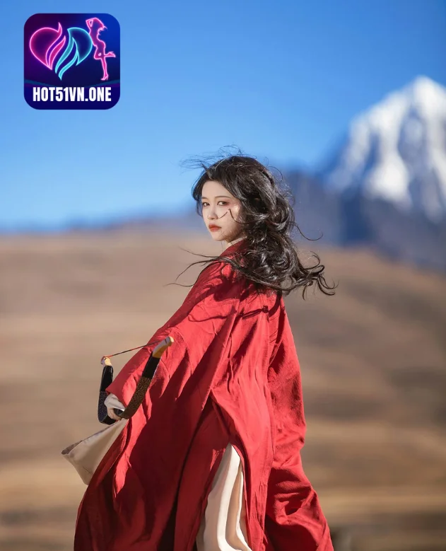 Li Yi Yi - Nữ Thần Xinh Đẹp Trên Hot51live: Bí Mật Đằng Sau Vẻ Đẹp Điện Ảnh Trung Quốc . Beautiful girl on hot 51 3 - Hot51 Li Yi Yi-hot51