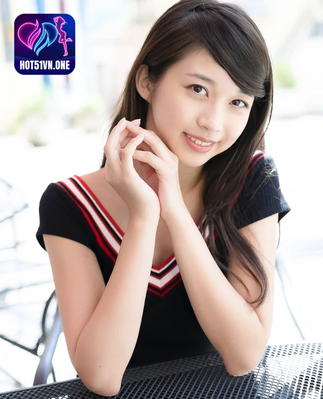 Maria Makino - Người đẹp trong làng AV Nhật Bản biểu diễn trực tiếp trên Hot51live. Beautiful girls live shows 4 - Hot51 Maria Makino-Hot51live